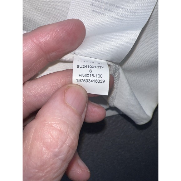 Air Jordan Shirt Mens Small Graphic Print Short Sleeve Crew Neck FN6016-100 - Picture 8 of 10